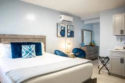 Cozy Beachside Boutique Hotel with kitchen